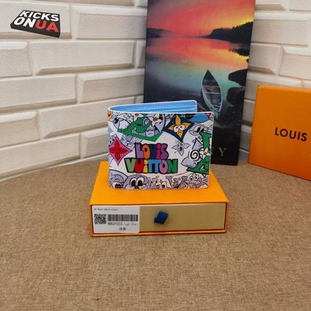 multiple wallet blue