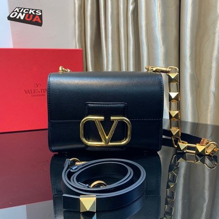 Valentino Garavani Stud VLOGO Grainy Calfskin Shoulder Bag in Black