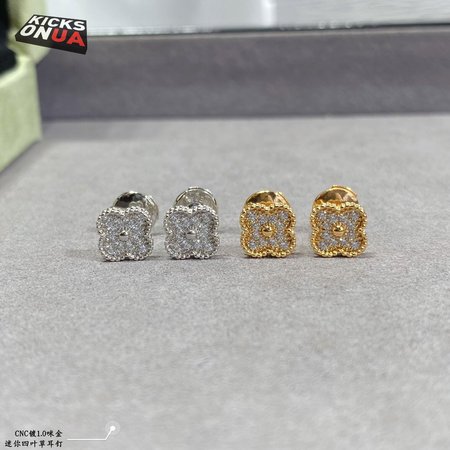 Van Cleef & Arpels Earrings