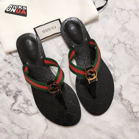 GUCCI Interlocking GG Logo Sandals