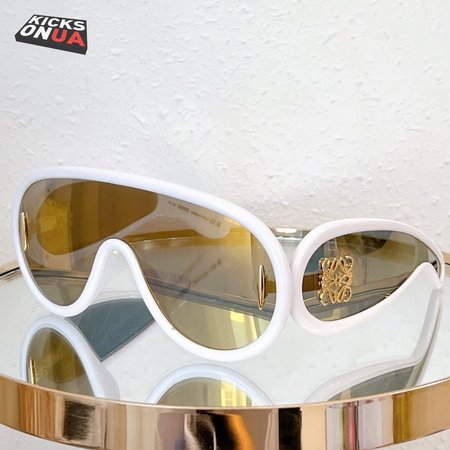 Loewe Women's Paula's Ibiza Lw40108i Sunglasses