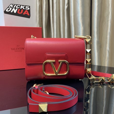 Valentino Stud Sign WB0J96CPD_0RO