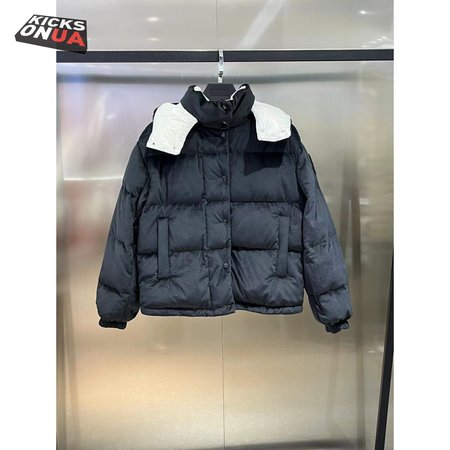 Moncler Autumn And Winter Hooded Down Jacket