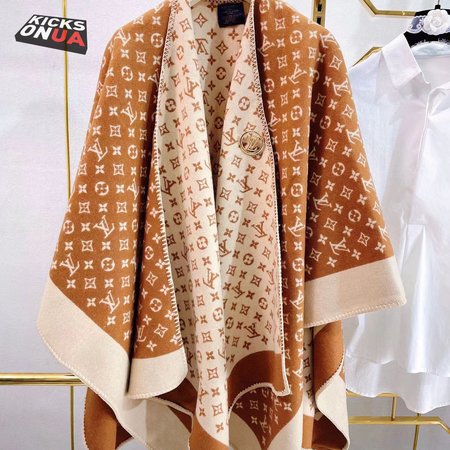 Embrace Letter Jacquard Shawl Scarf