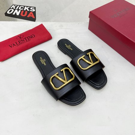 Valentino Garavani Grainy Cowhide Sandal 35-42